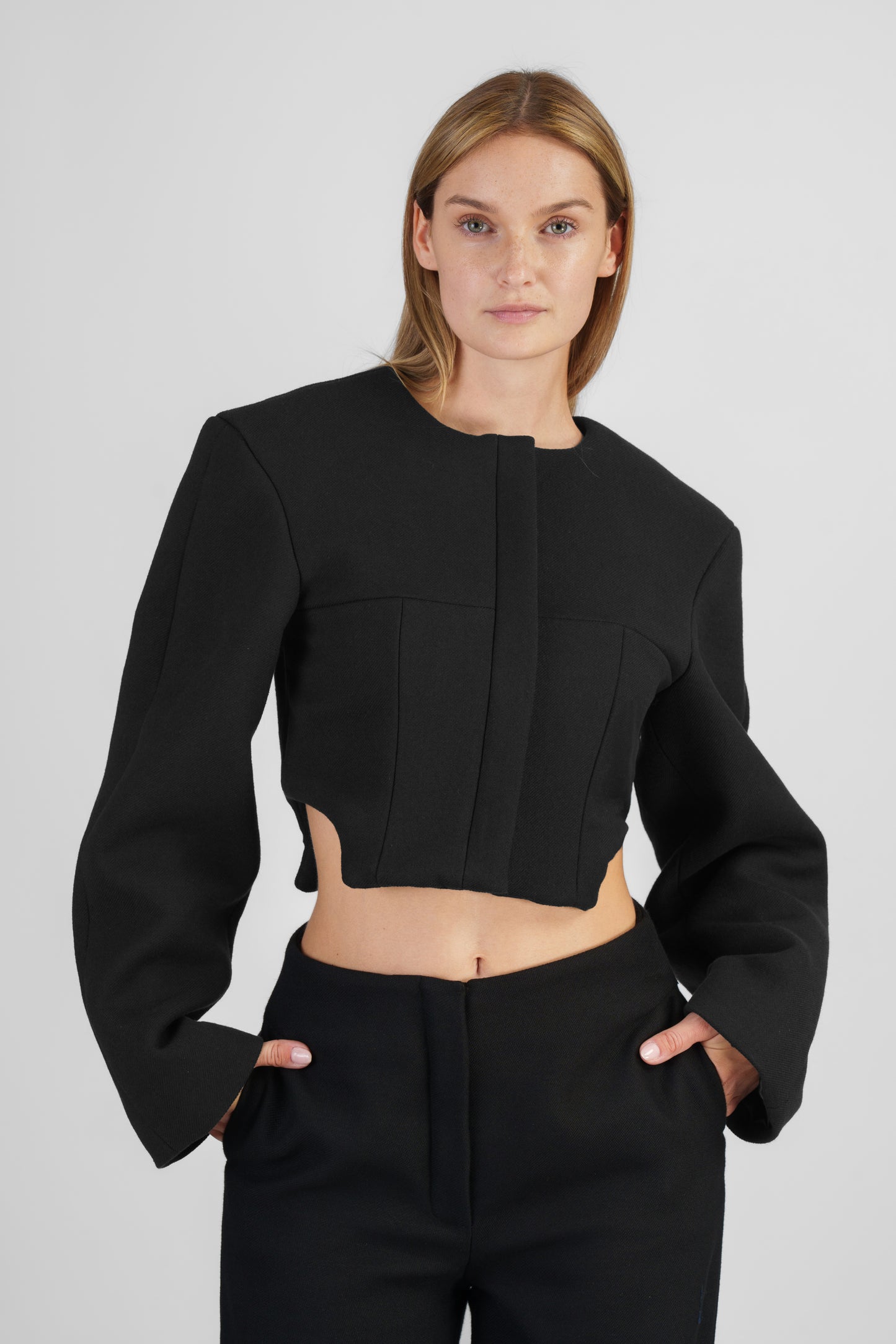 Cropped Jacke mit Cut-Outs